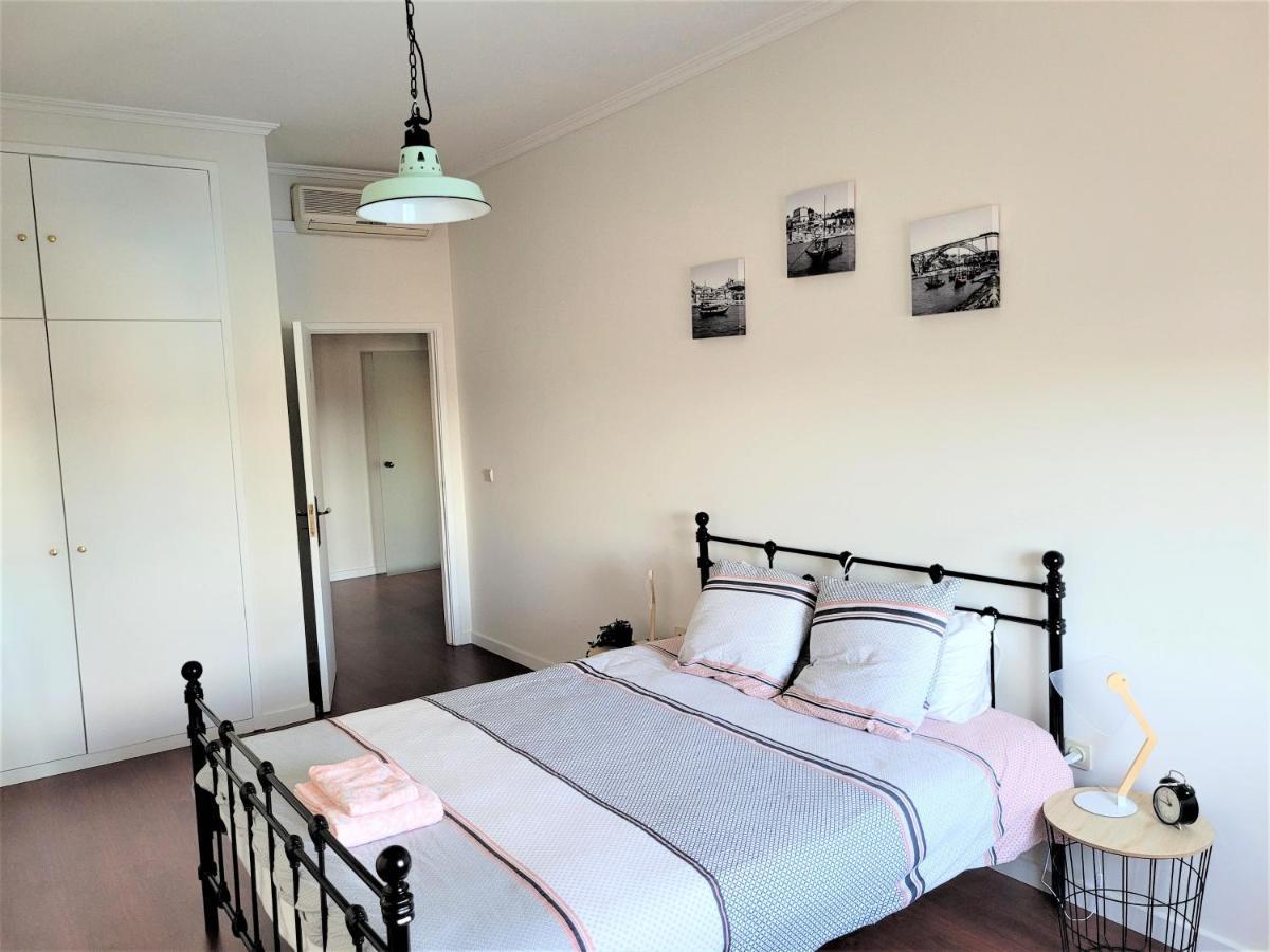 Charm City Center Apt 140M2 & Free Parking Apartment Braga Bagian luar foto