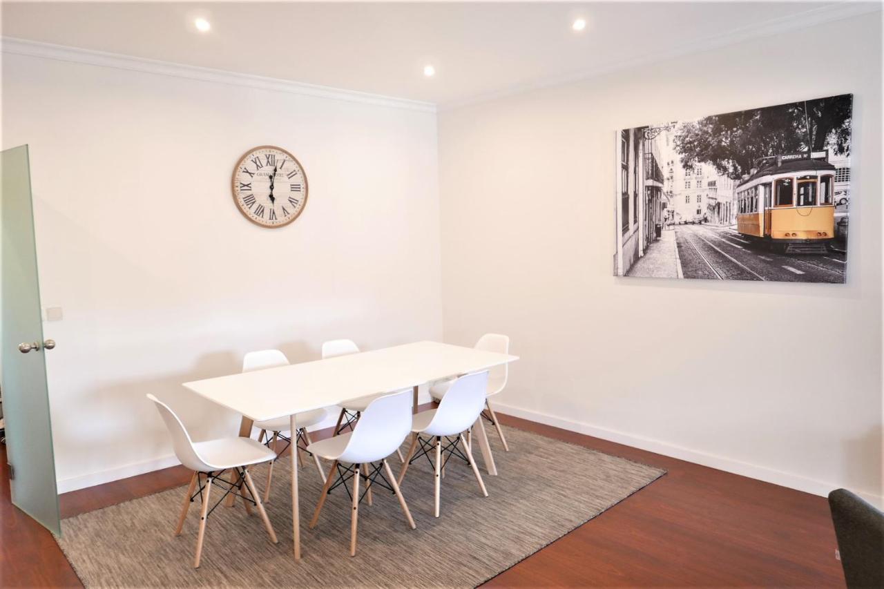 Charm City Center Apt 140M2 & Free Parking Apartment Braga Bagian luar foto